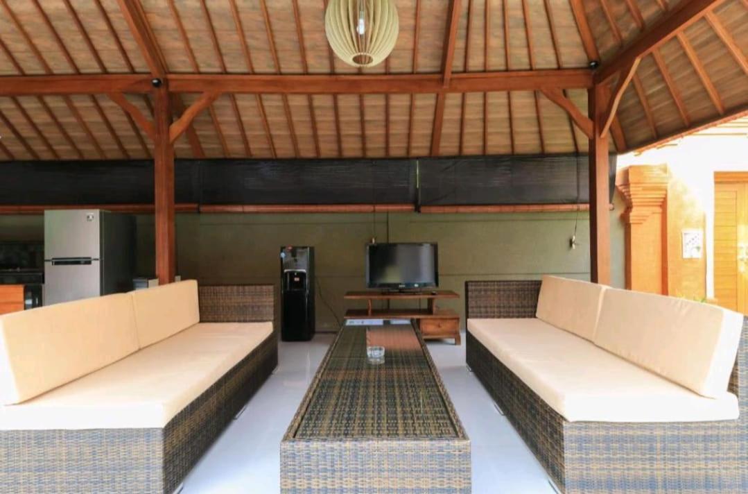 Legian Three Brothers Bungalows & Villas מראה חיצוני תמונה