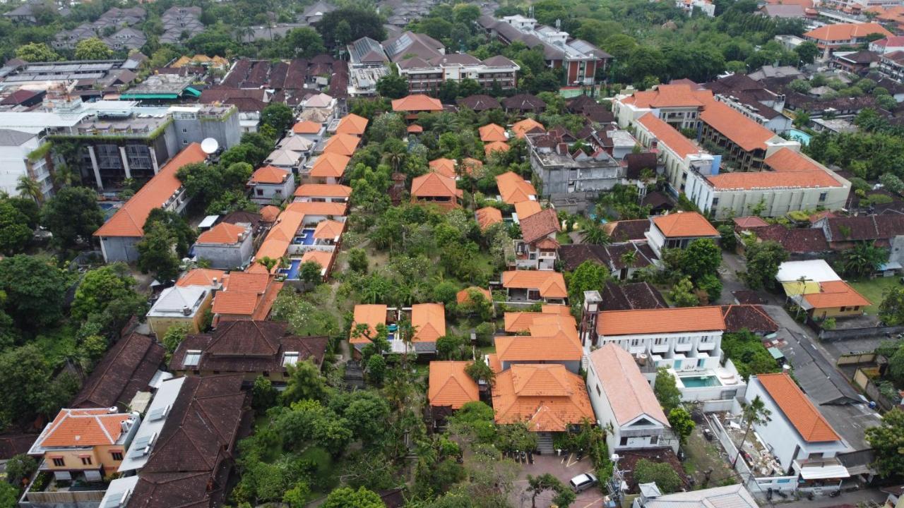 Legian Three Brothers Bungalows & Villas מראה חיצוני תמונה