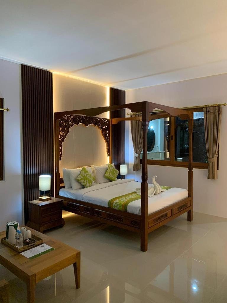 Legian Three Brothers Bungalows & Villas מראה חיצוני תמונה