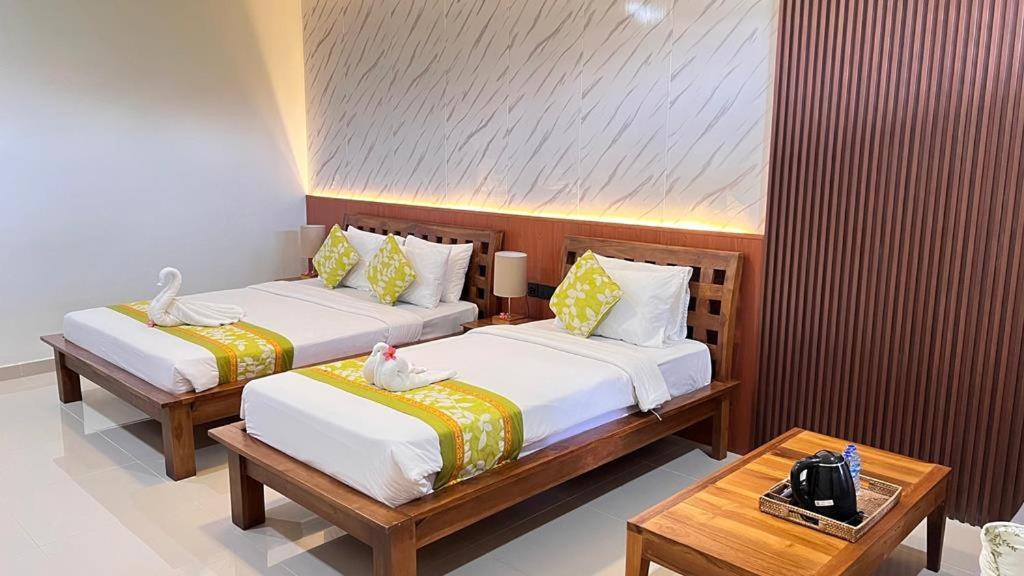 Legian Three Brothers Bungalows & Villas מראה חיצוני תמונה
